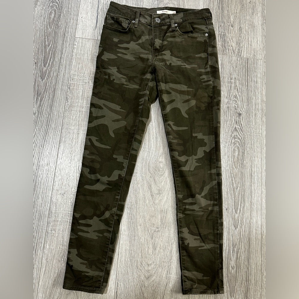 Levi's Camouflage Skinny Jeans
